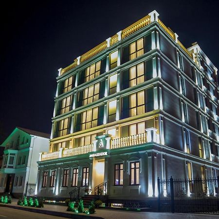 Ambassador Hotel Chisinau Exterior photo